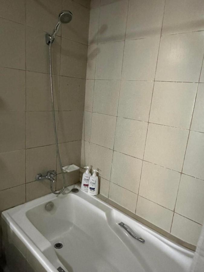 Suites De Marina Manila With Netflix Bagian luar foto
