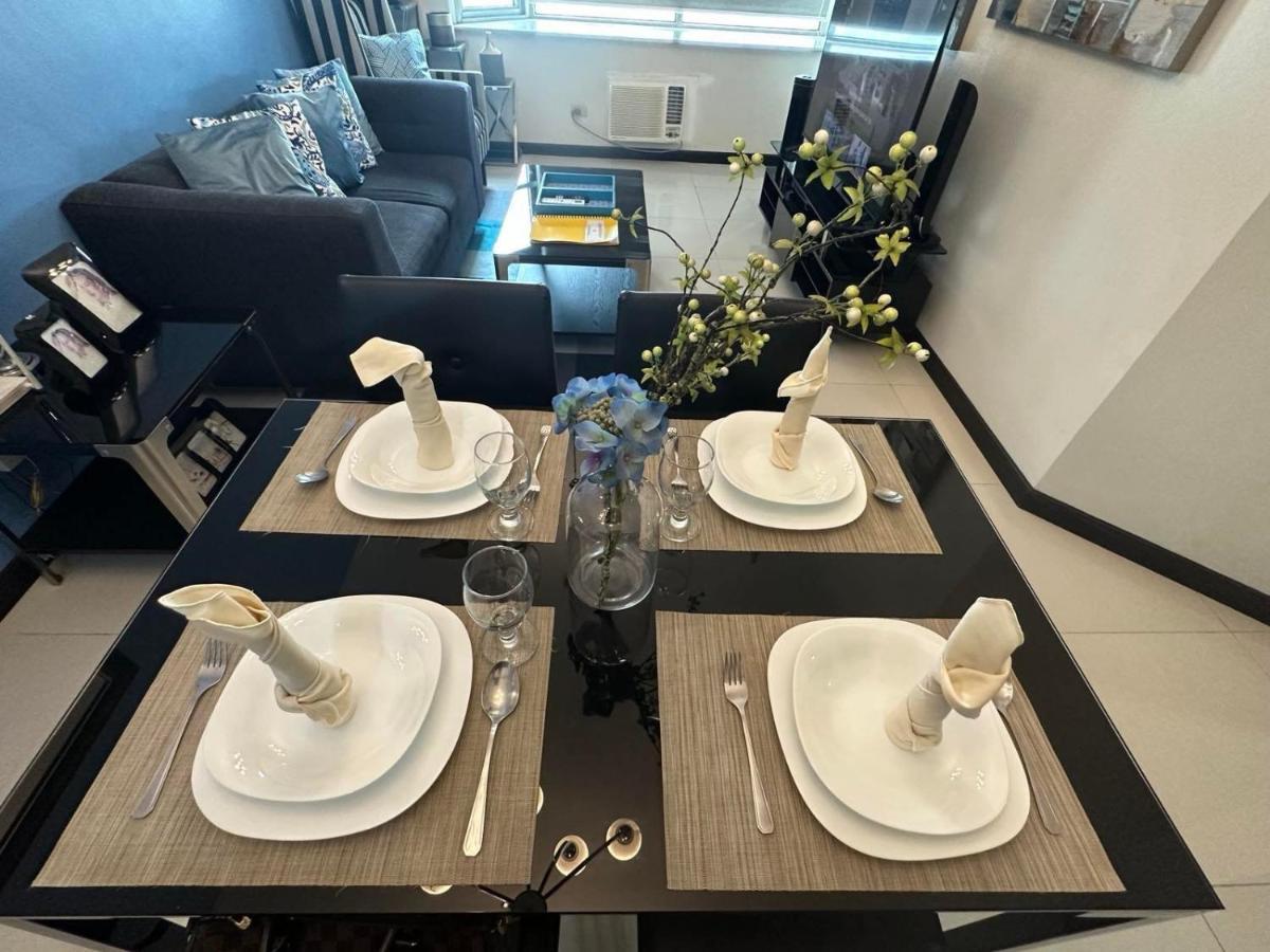 Suites De Marina Manila With Netflix Bagian luar foto