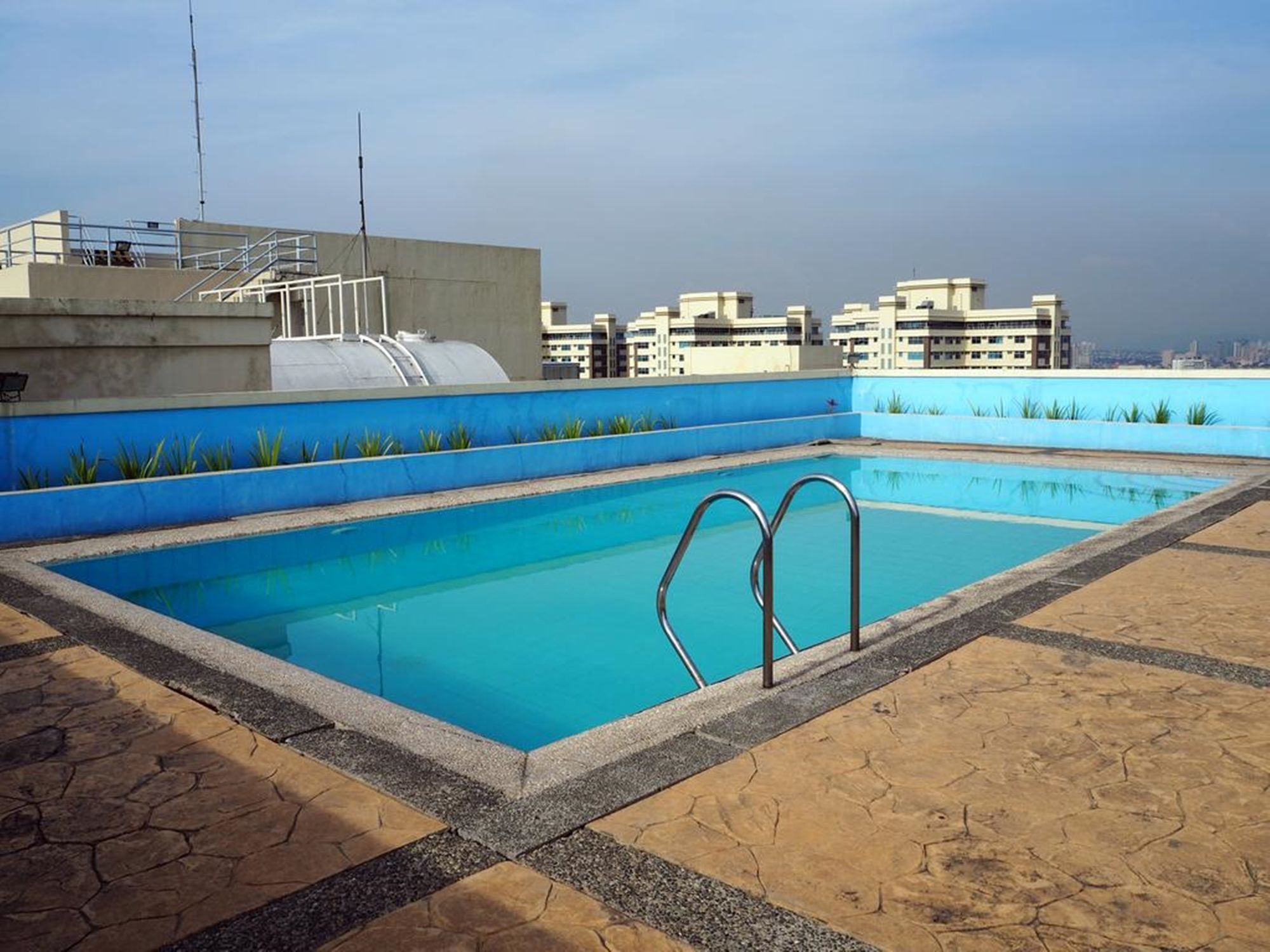 Suites De Marina Manila With Netflix Bagian luar foto